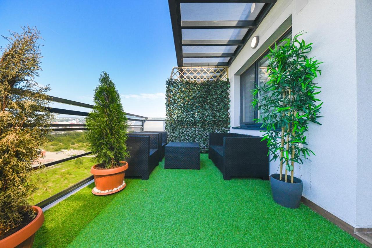 Panoramic Apartment With Terrace Kolozsvár Kültér fotó